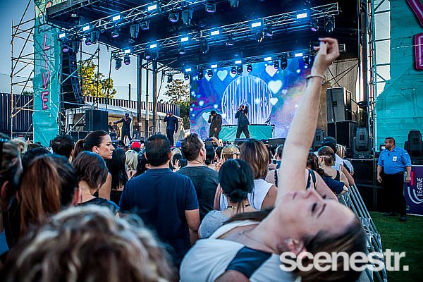Photos: RNB Fridays - Eatons Hill Hotel, Brisbane - 19 November, 2016