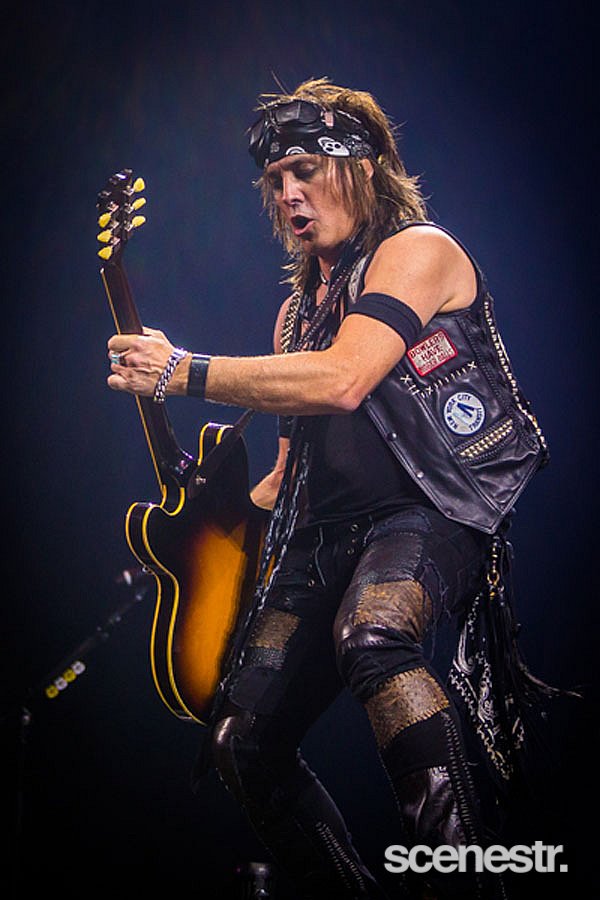 Photos: Motley Crue & Alice Cooper - Rod Laver Arena, Melbourne - 12 May, 2015