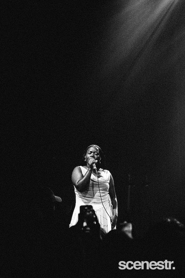 Photos: Ravyn Lenae - Open Season 2025 at The Tivoli, Brisbane - 27 May, 2025