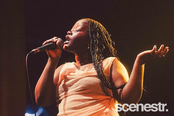 Photos: Ravyn Lenae - Open Season 2025 at The Tivoli, Brisbane - 27 May, 2025