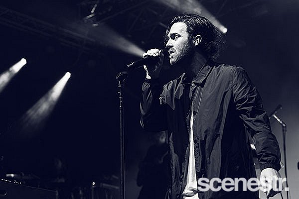 Photos: Chet Faker - The Riverstage, Brisbane - 31 October, 2015