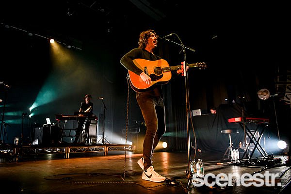 Photos: Dean Lewis - Enmore Theatre, Sydney - 6 May, 2019
