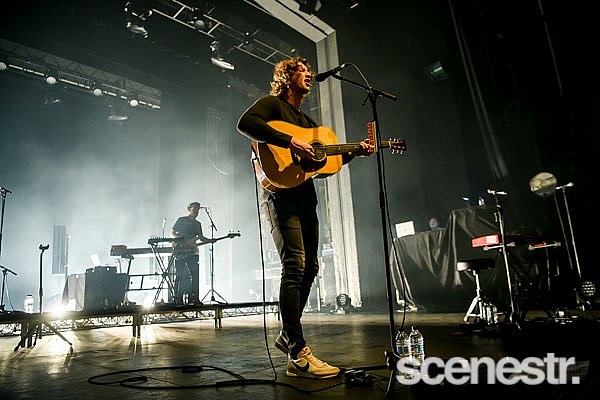 Photos: Dean Lewis - Enmore Theatre, Sydney - 6 May, 2019