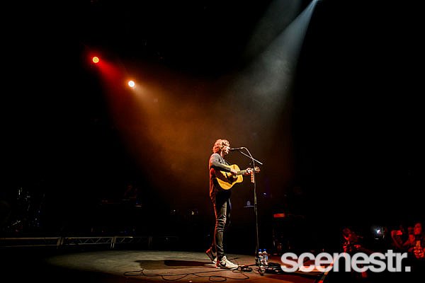 Photos: Dean Lewis - Enmore Theatre, Sydney - 6 May, 2019