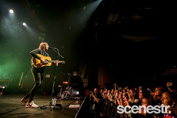 Photos: Dean Lewis - Enmore Theatre, Sydney - 6 May, 2019