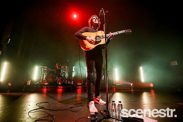 Photos: Dean Lewis - Enmore Theatre, Sydney - 6 May, 2019