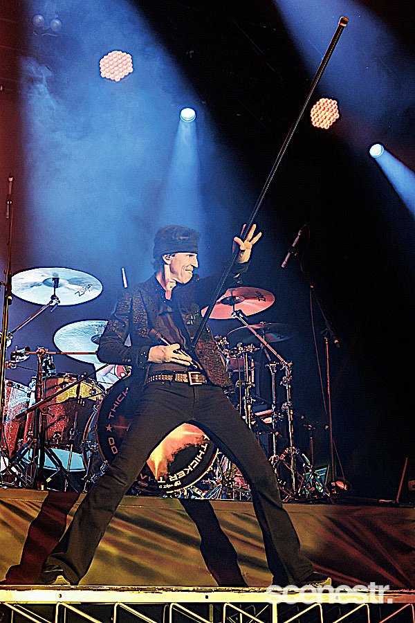 Photos: Extreme & Living Colour - The Fortitude Music Hall, Brisbane - 13 September, 2023