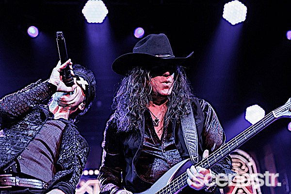 Photos: Extreme & Living Colour - The Fortitude Music Hall, Brisbane - 13 September, 2023