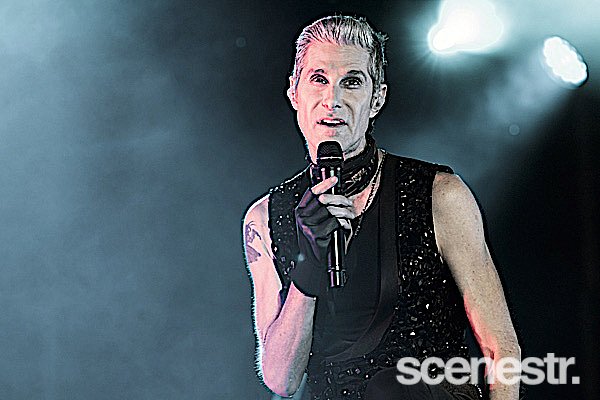 Photos: Smashing Pumpkins' The World Is A Vampire Tour - Eatons Hill Outdoors, Brisbane - 15 April, 2023