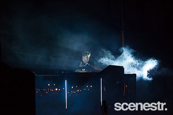 Photos: Laneway - Footscray Community Arts Centre, Melbourne - 13 February, 2016