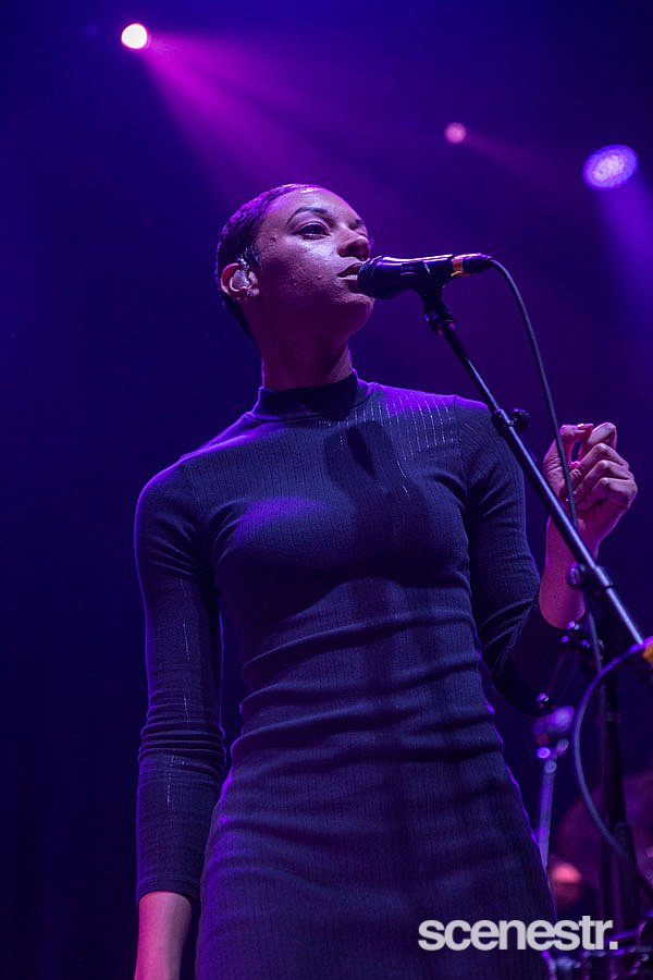 Photos: Leon Bridges - Forum Theatre, Melbourne - 19 July, 2016