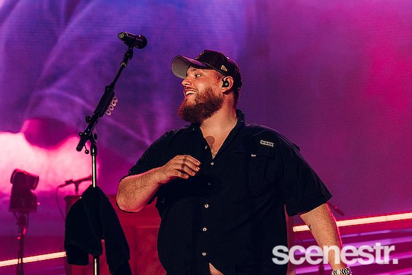 Photos: Luke Combs - Suncorp Stadium, Brisbane - 24 January, 2025