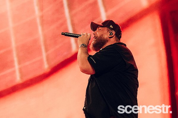 Photos: Luke Combs - Suncorp Stadium, Brisbane - 24 January, 2025