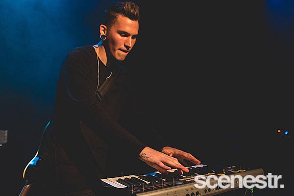Photos: Cirva Survive & PVRIS - The Metro Theatre, Sydney - 19 September, 2015