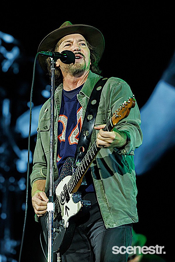 Photos: Pearl Jam - People First Stadium, Gold Coast - 13 November, 2024