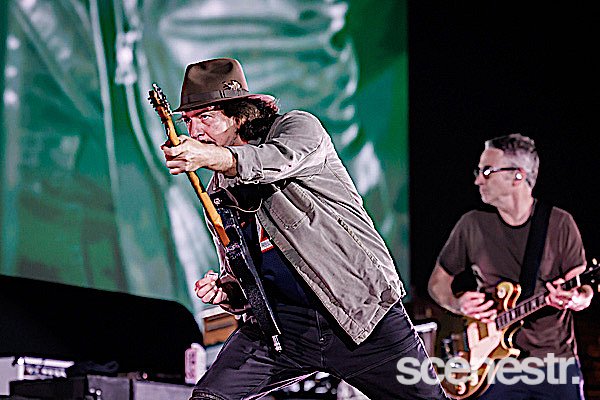 Photos: Pearl Jam - People First Stadium, Gold Coast - 13 November, 2024