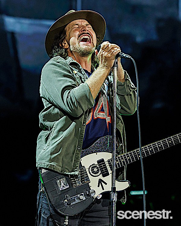 Photos: Pearl Jam - People First Stadium, Gold Coast - 13 November, 2024