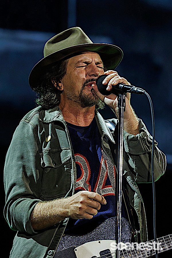 Photos: Pearl Jam - People First Stadium, Gold Coast - 13 November, 2024