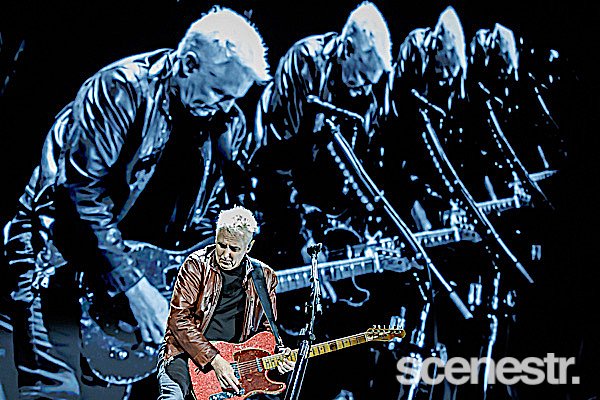 Photos: Pearl Jam - People First Stadium, Gold Coast - 13 November, 2024