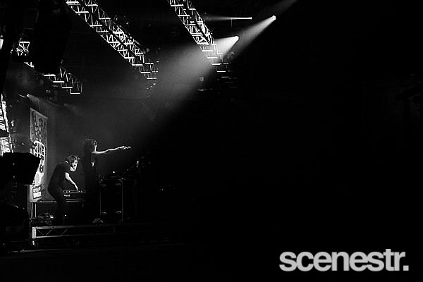 Photos: Optus RockCorp feat. The Veronicas & Wiz Khalifa - Luna Park Sydney - 30 September, 2015