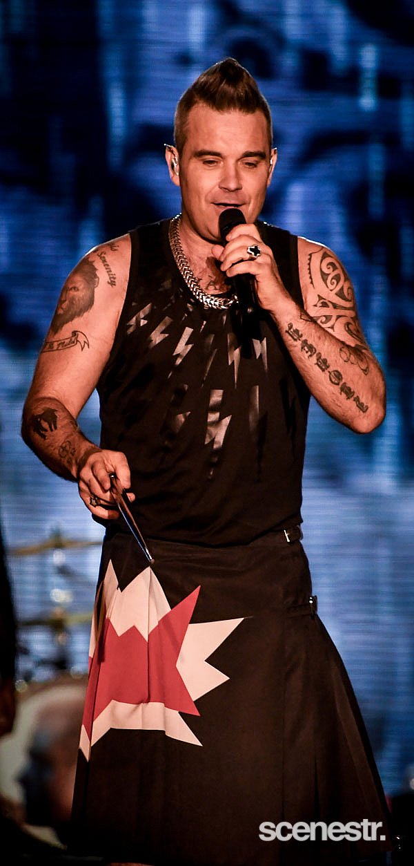 Photos: Robbie Williams - Adelaide 500 - 4 March, 2018