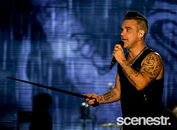 Photos: Robbie Williams - Adelaide 500 - 4 March, 2018