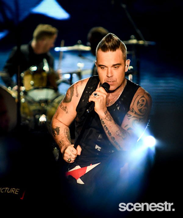 Photos: Robbie Williams - Adelaide 500 - 4 March, 2018