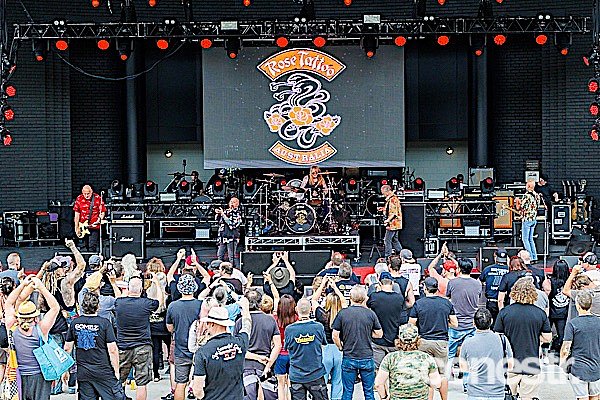 Photos: 2022 Under The Southern Stars - The Riverstage, Brisbane - 27 March, 2022