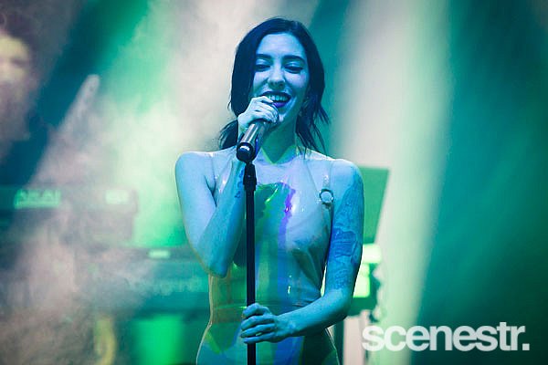 Photos: The Veronicas - Hamer Hall, Melbourne - 18 February, 2015