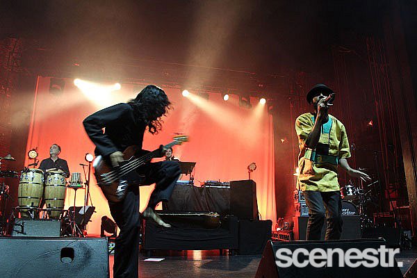 Photos: Thievery Corporation - Enmore Theatre, Sydney - 11 February, 2016