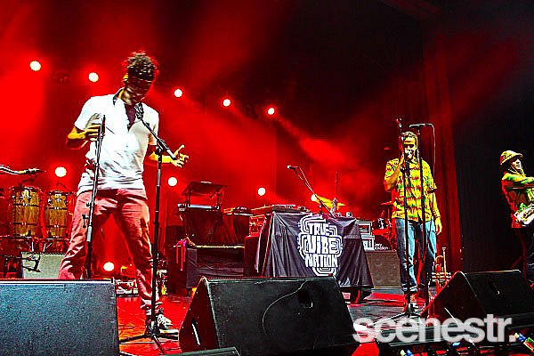 Photos: Thievery Corporation - Enmore Theatre, Sydney - 11 February, 2016