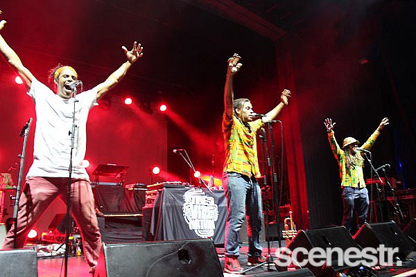 Photos: Thievery Corporation - Enmore Theatre, Sydney - 11 February, 2016