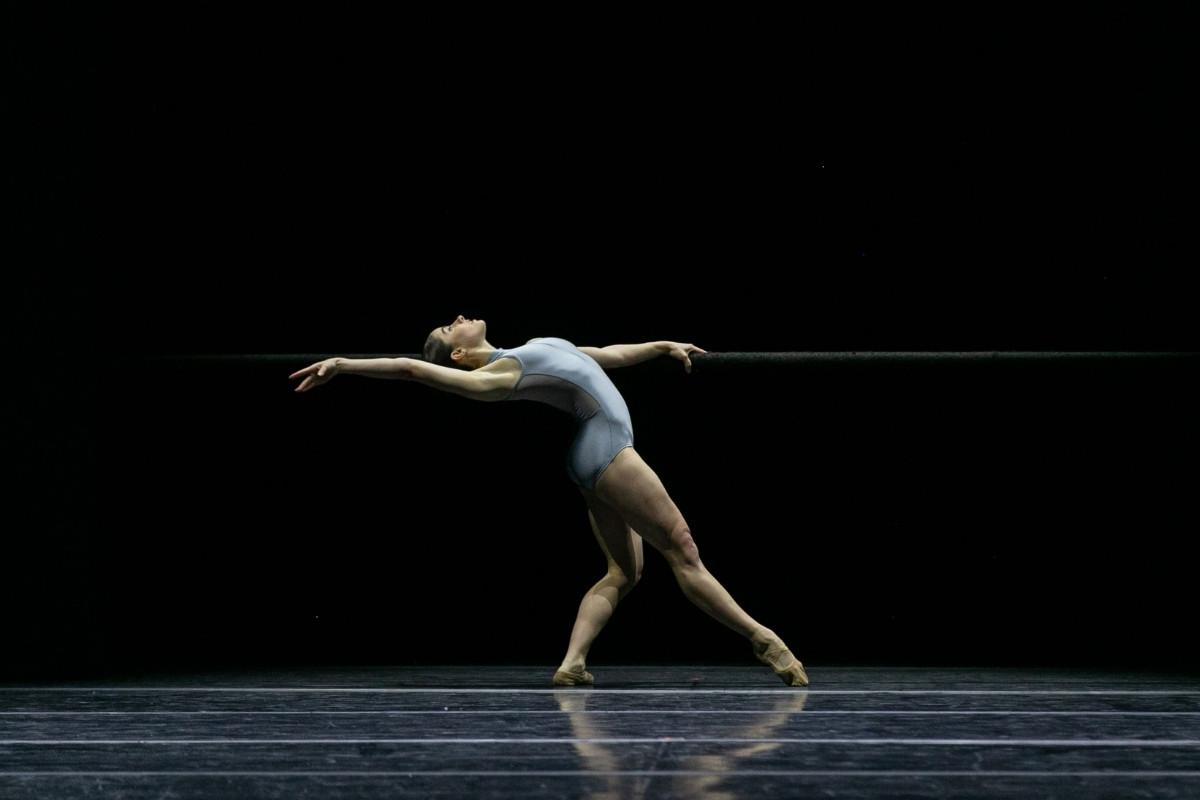 AusBallet Glass 3