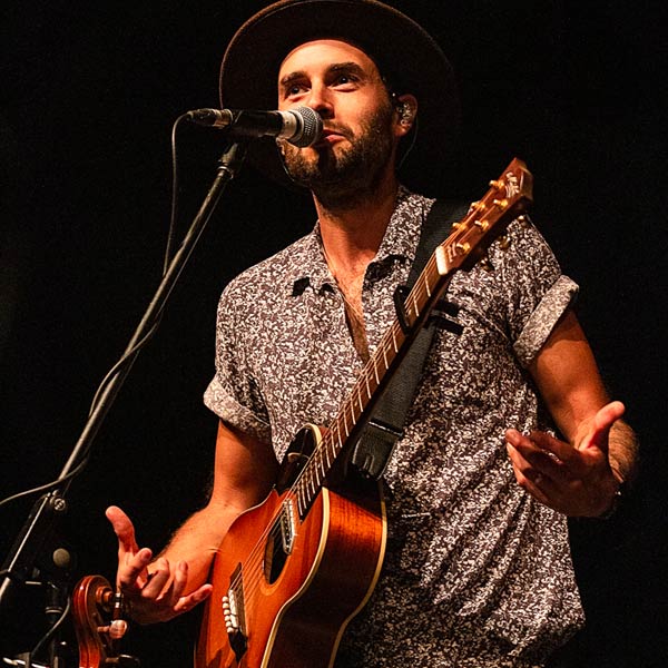 scenestr - Review: The East Pointers @ Imperial Hotel (Sunshine Coast)