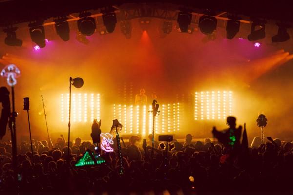 2manydjs