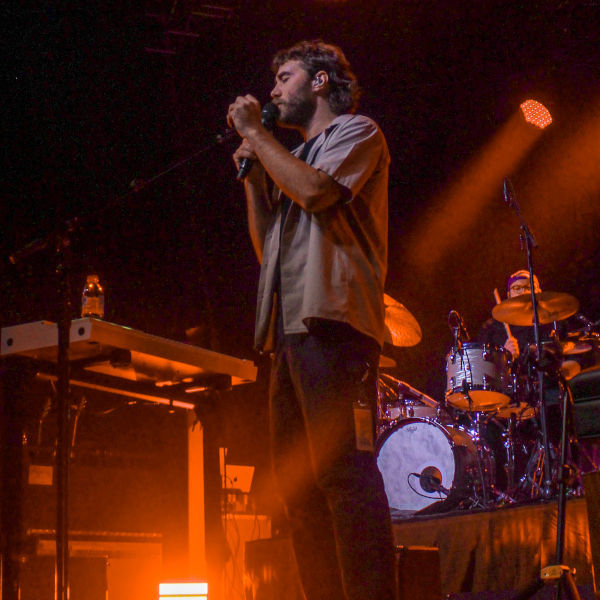 Matt Corby.3