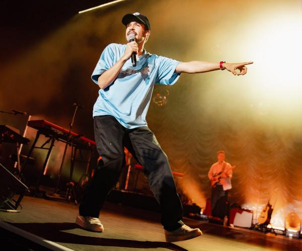 Concert review: Rex Orange County gives emotion-filled performance