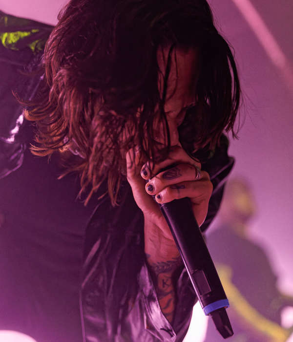 While She Sleeps.2